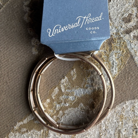 Elegant Gold Bangle Stretch Bracelets (2) - Picture 2 of 15